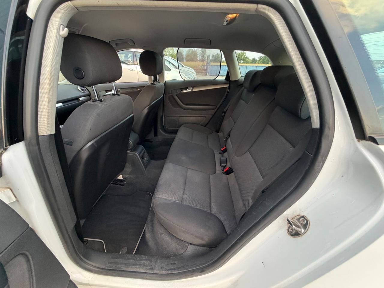 Audi A3 1.6 TDI 105 CV CR Attraction