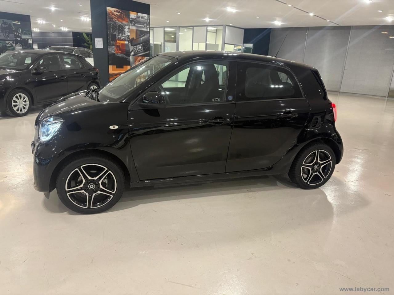 SMART forfour EQ Pulse