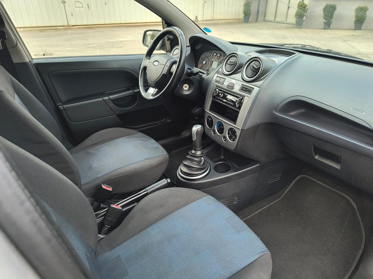 Ford Fiesta 1.4 TDCi 5p. Ghia
