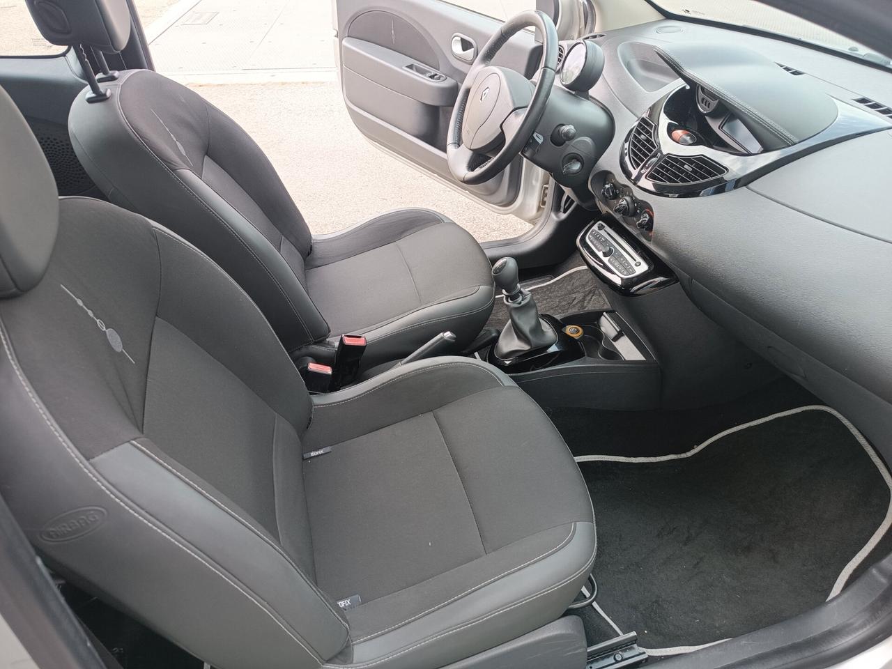 Renault Twingo 1.2 16V Wave