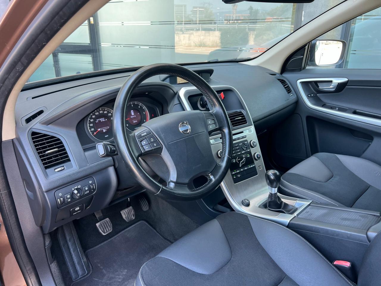 Volvo XC 60 D5 AWD/UNICA PROP.