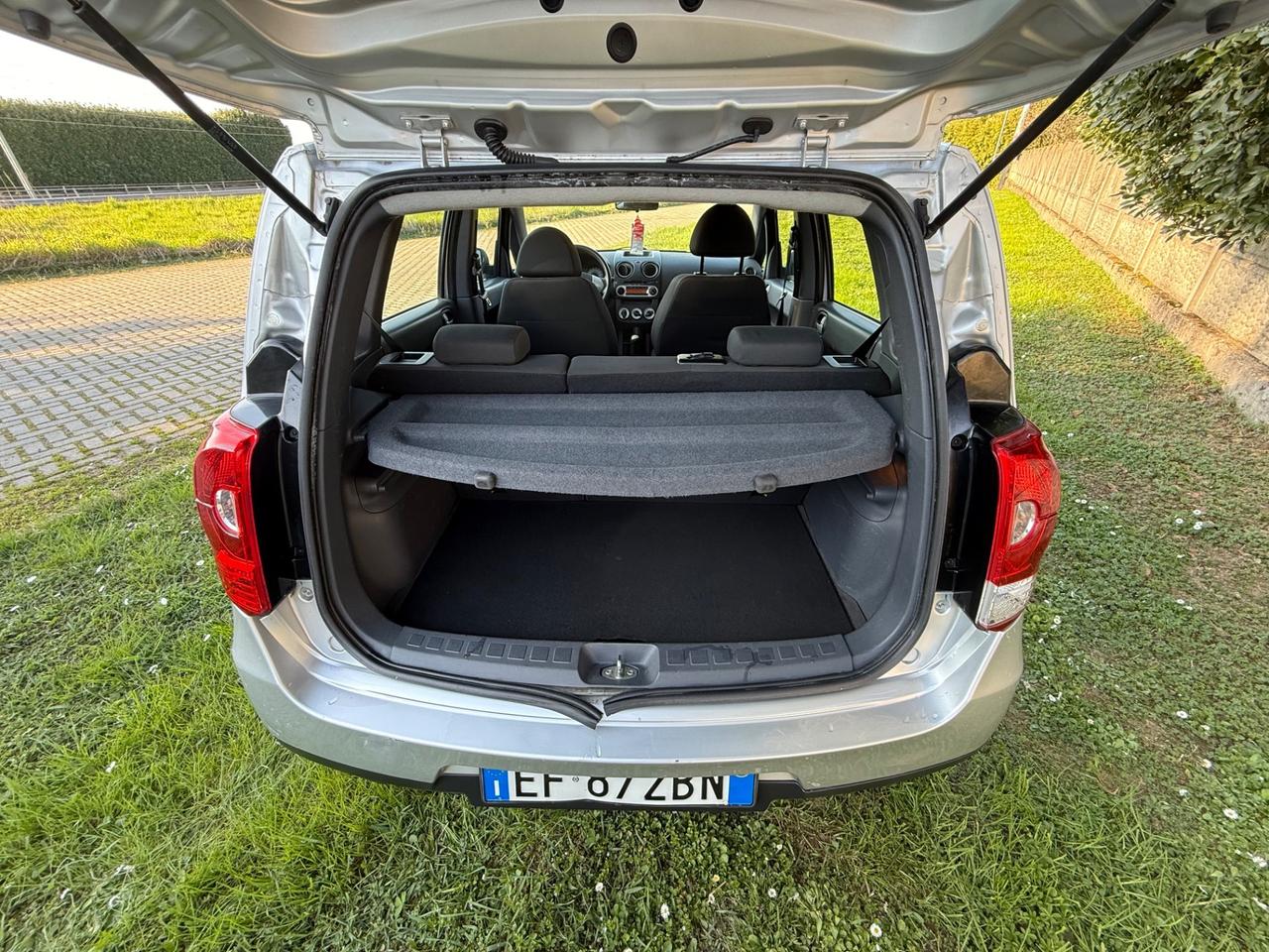 Mitsubishi Colt 1.1 12V 5p. Invite