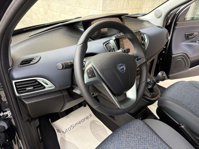 LANCIA Ypsilon 1.0 FireFly 5 porte S&S Hybrid Gold 5 posti.