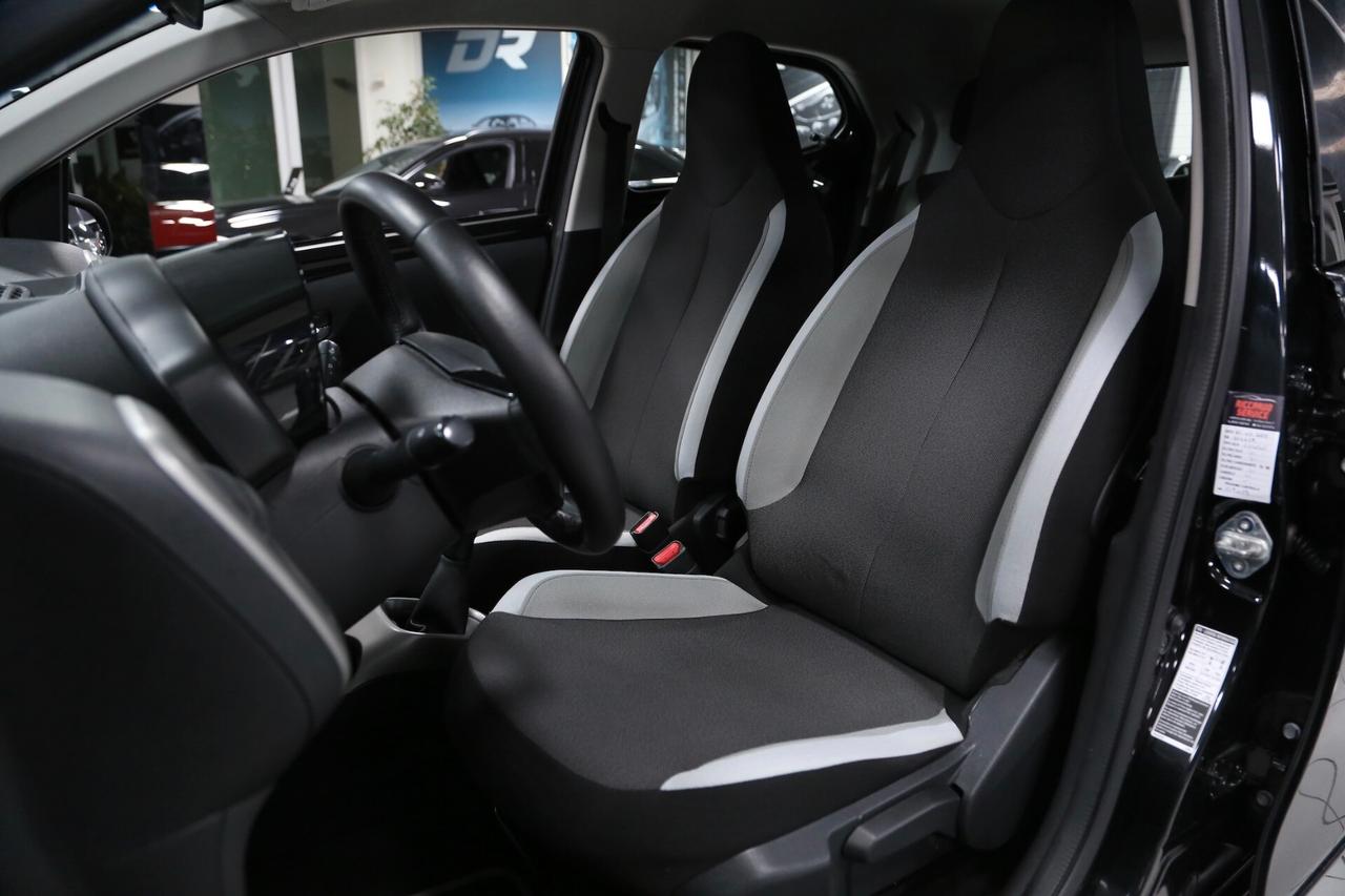 Toyota Aygo 1.0 VVT-i 69 cv x-play