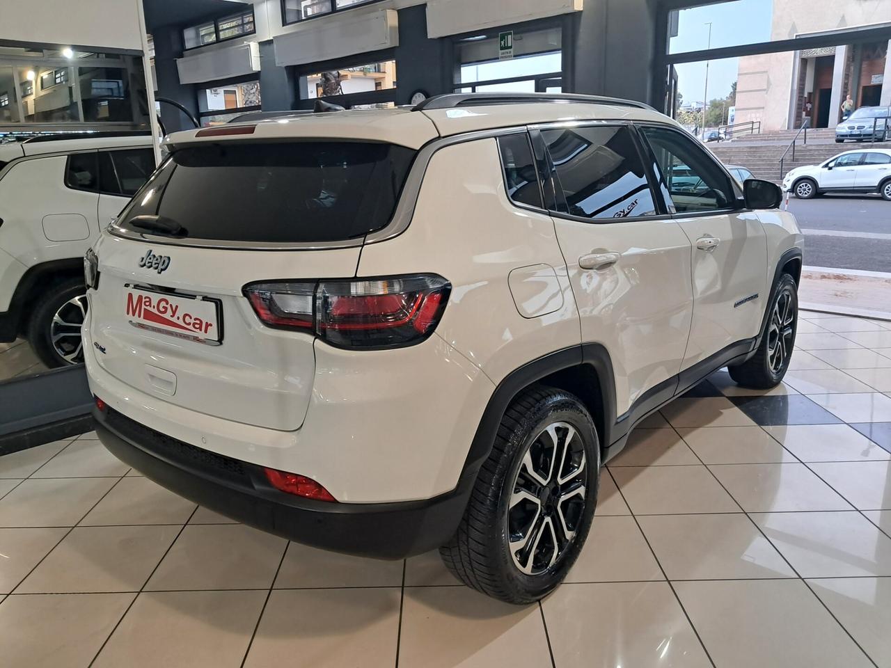 Jeep Compass 1.3 Turbo T4 190 cv PHEV AT6 4xe Business Plus