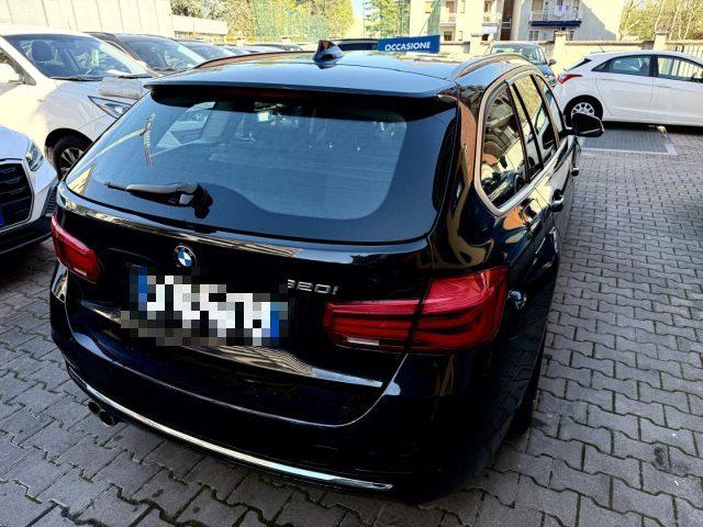 BMW 320 i Touring Business aut.