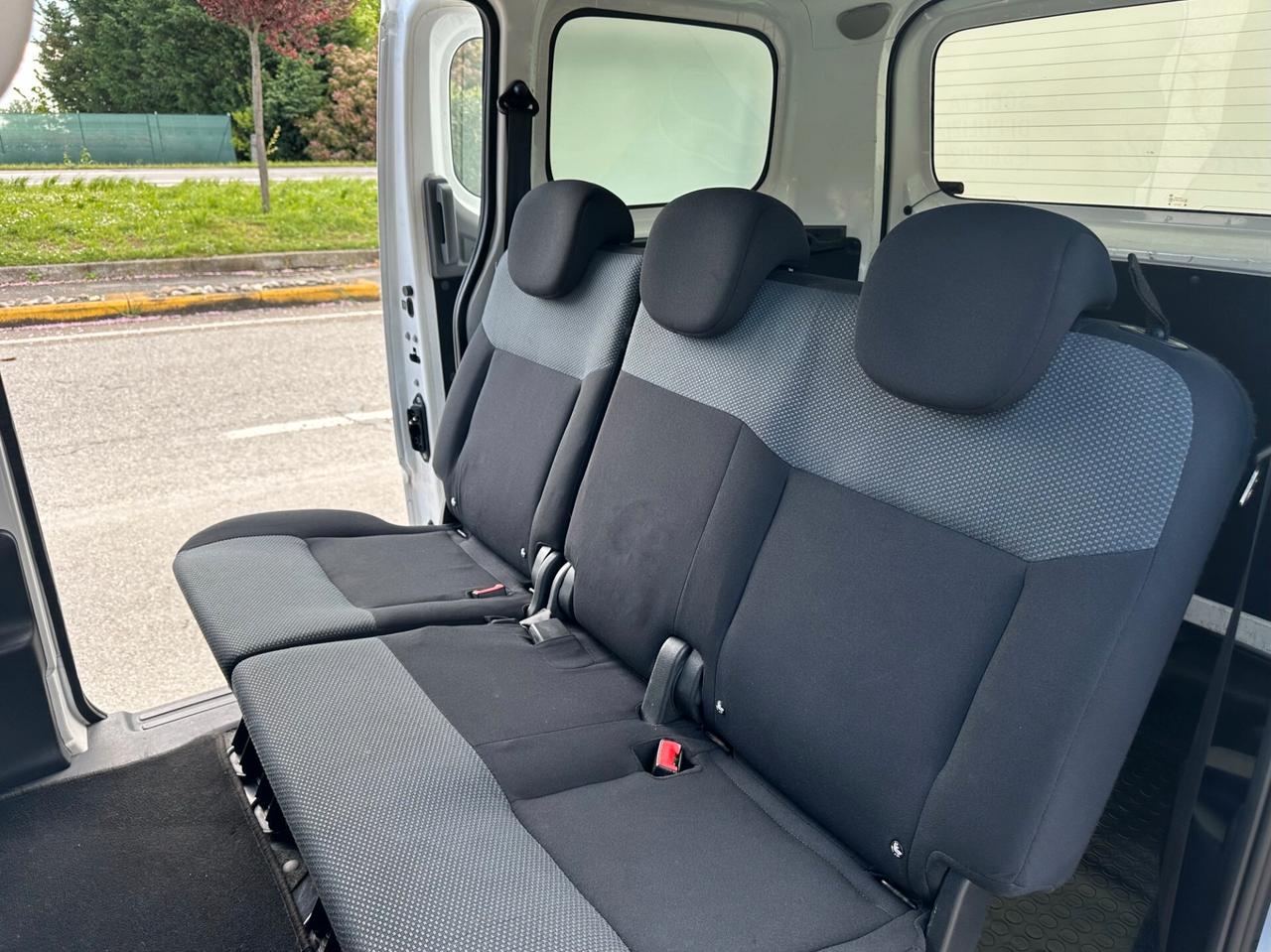 Nissan NV200 AUTOCARRO 5 POSTI Euro 6