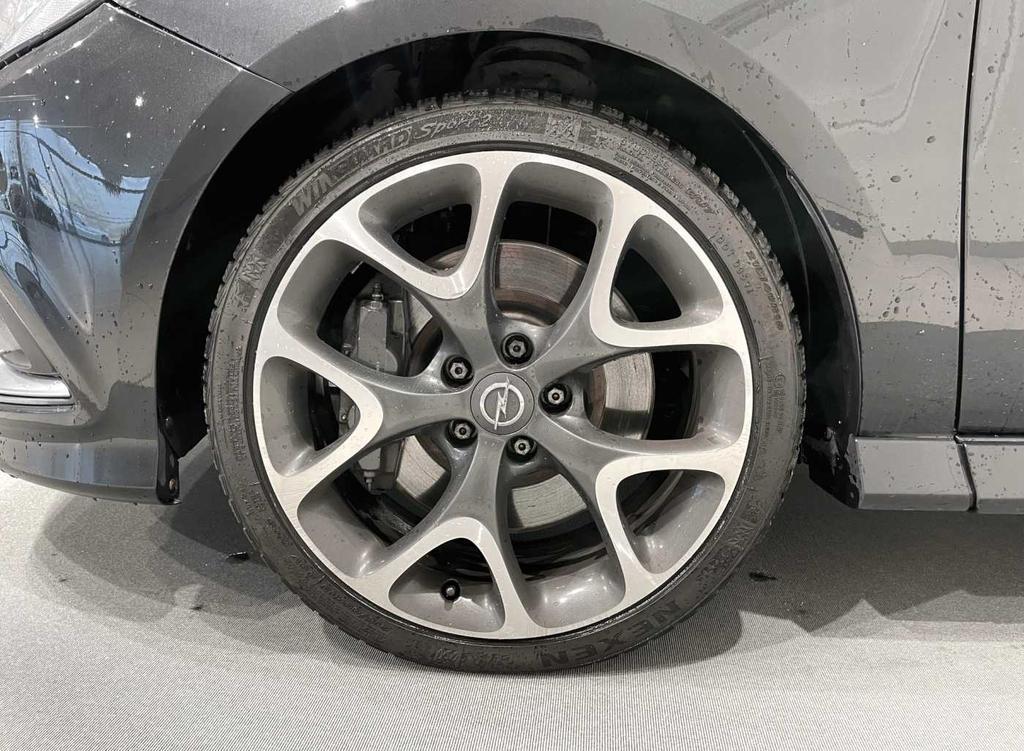 Opel Corsa 1.6t Opc 207cv 3p