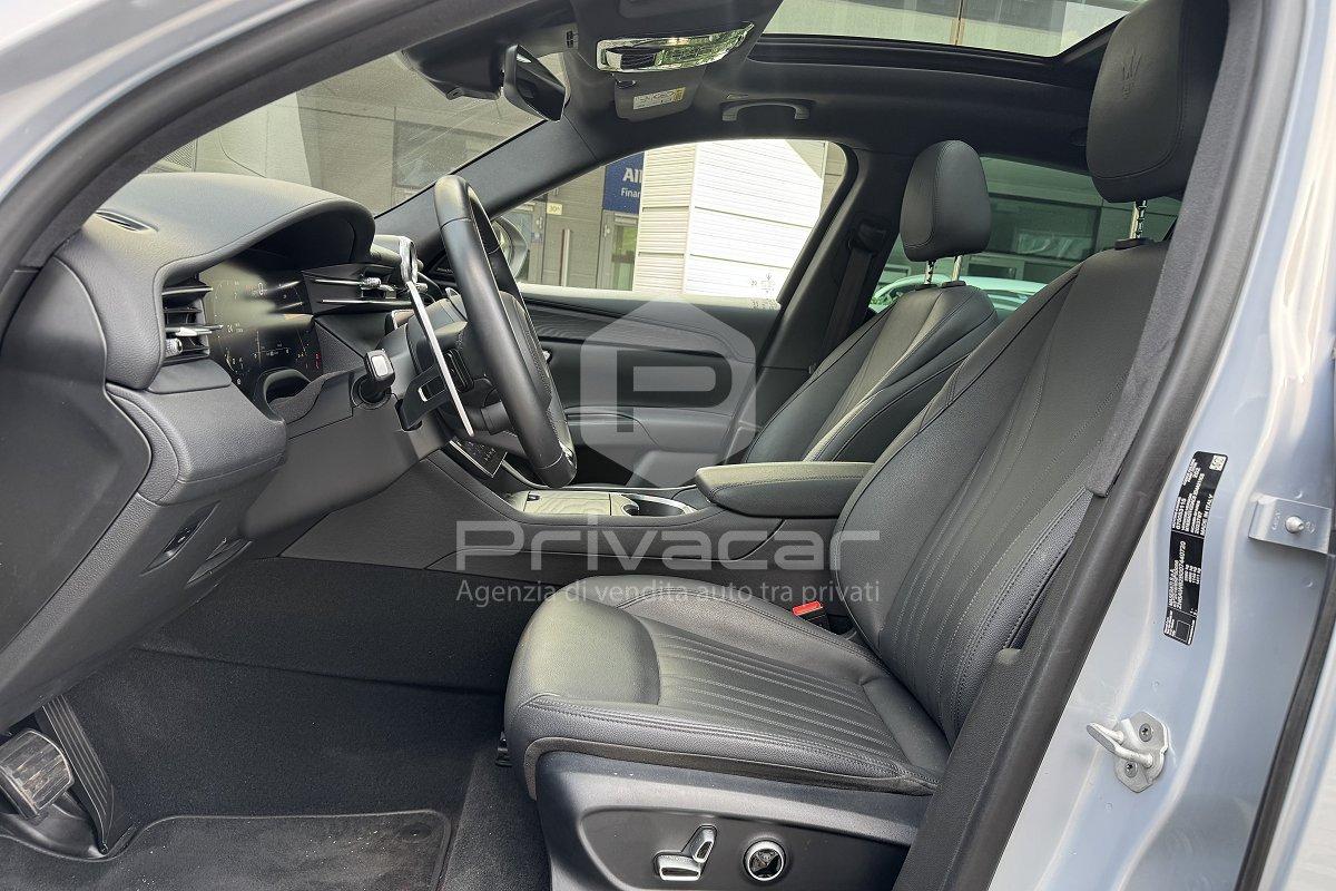 MASERATI Grecale MHEV 300 CV AWD GT