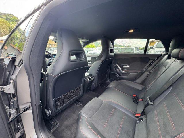 MERCEDES-BENZ A 200 d Automatic Premium