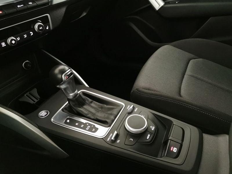 Audi Q2 30 1.6 tdi Business Design s-tronic