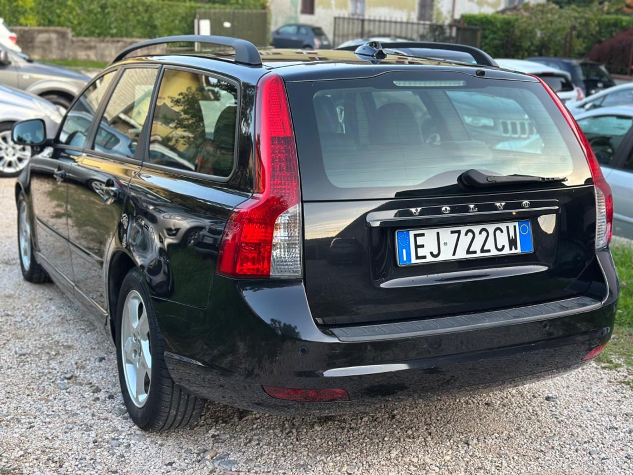Volvo V50 D2 POLAR UNICOPR KMCERT