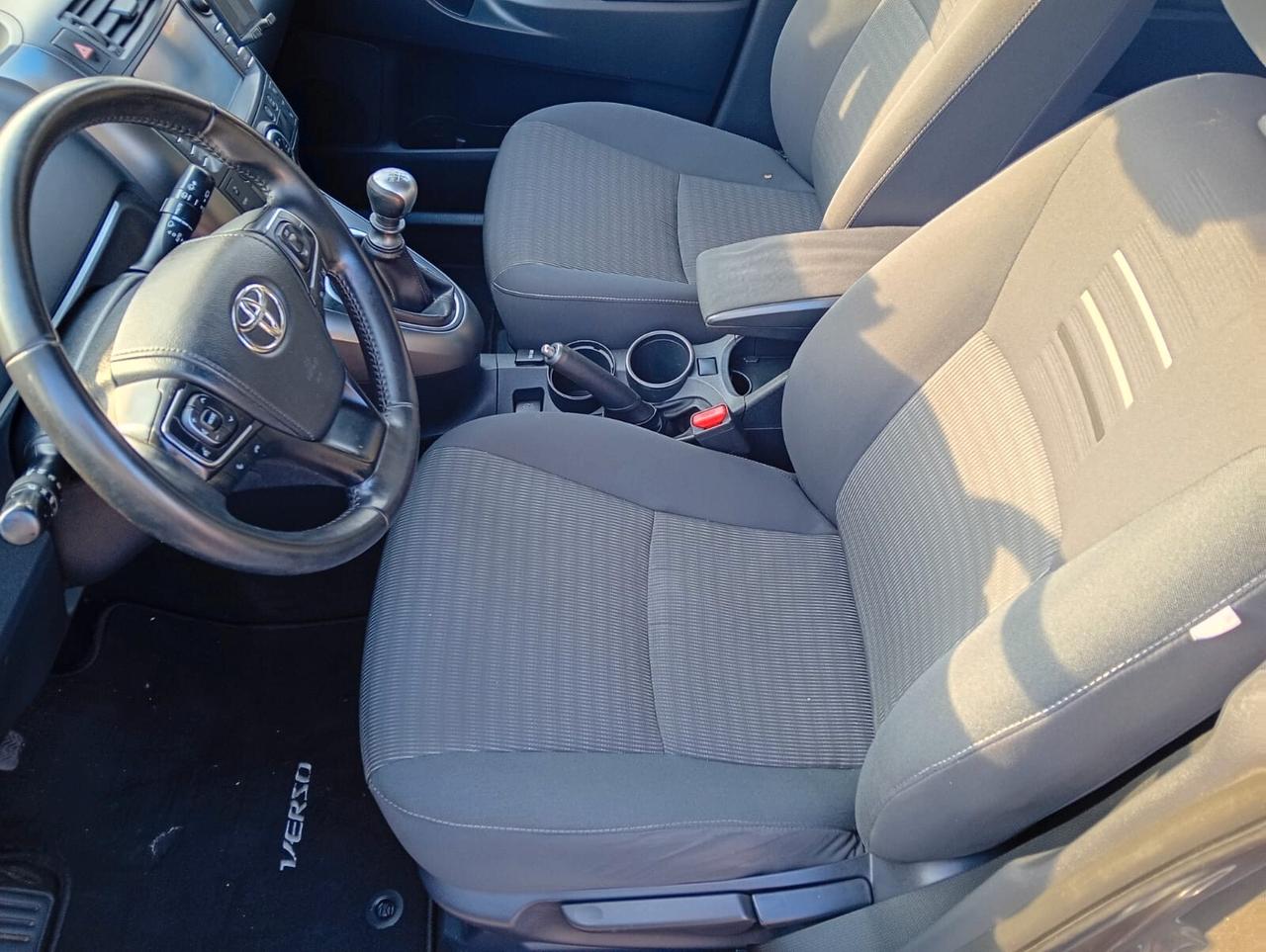 Toyota Verso 1.6 D-4D Style