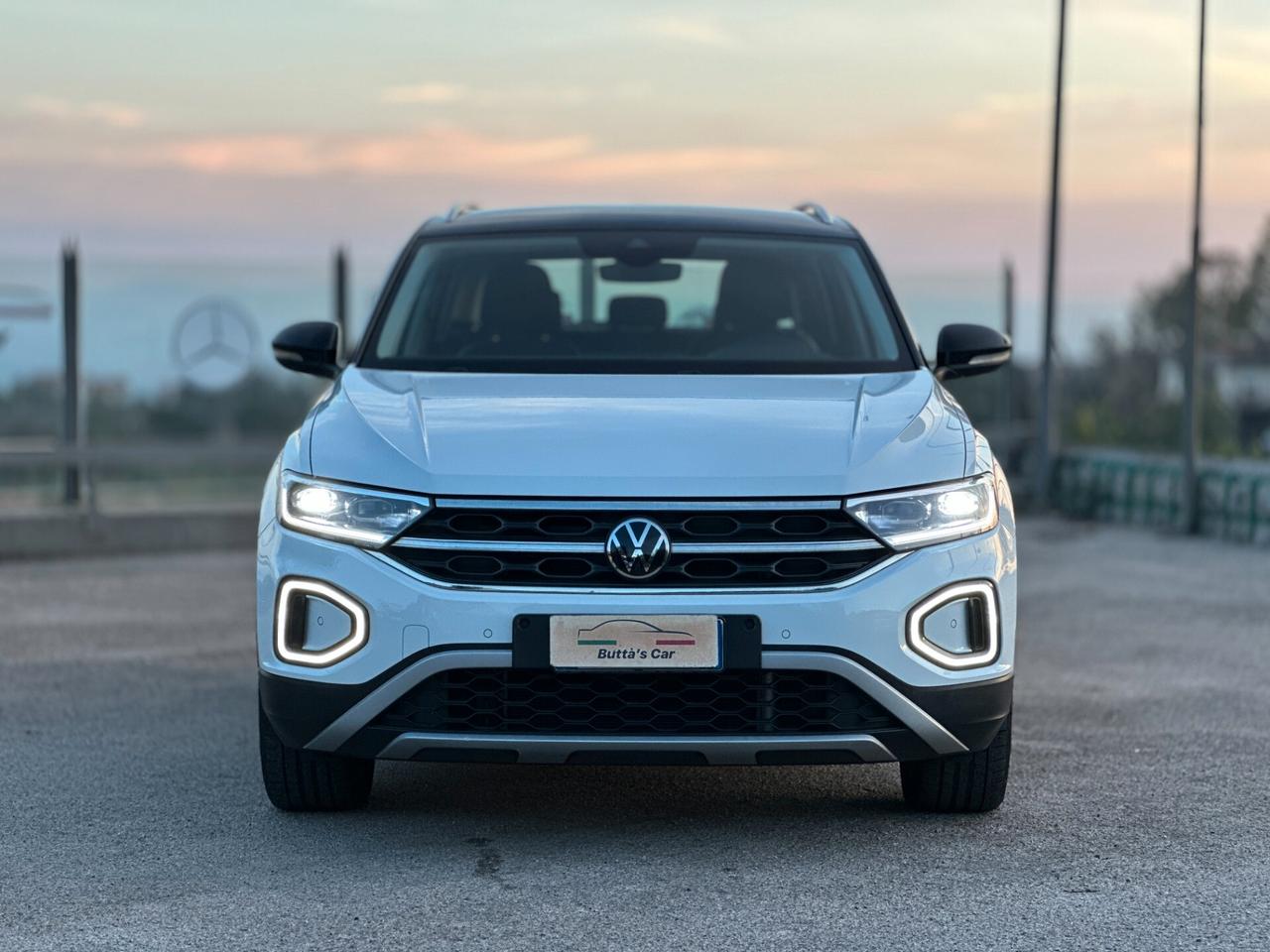Volkswagen T-Roc 1.0 TSI R-Line PARI AL NUOVO