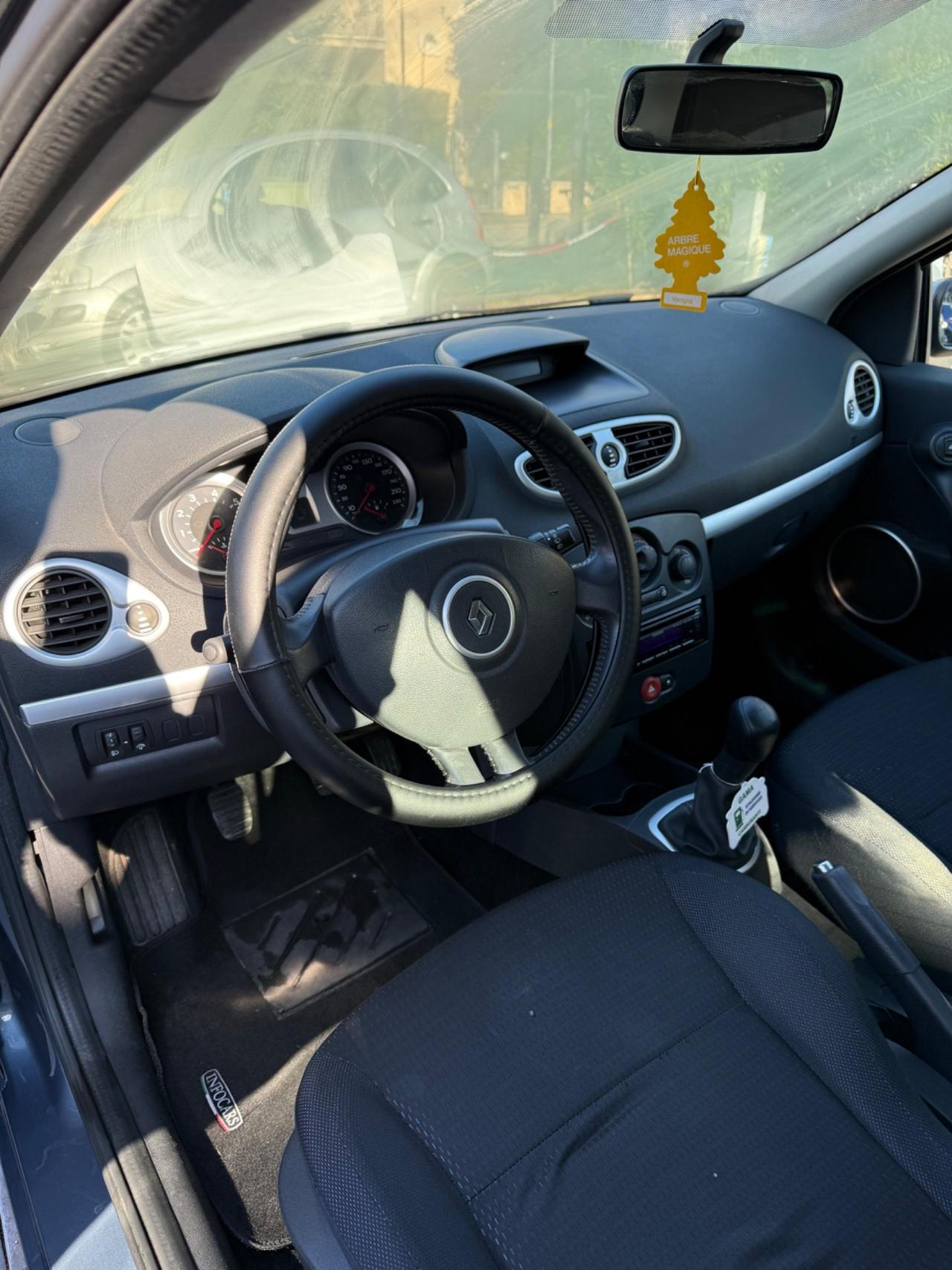 Renault Clio Storia 1.2 16V 5 porte