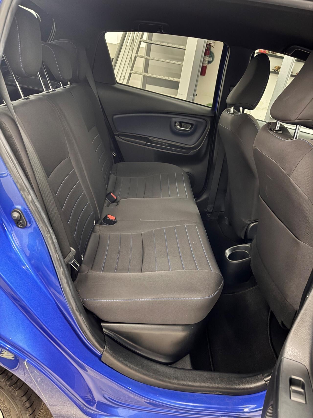 Toyota Yaris 1.5 Hybrid 73 Cv 5P. 22.000 KM - 2017