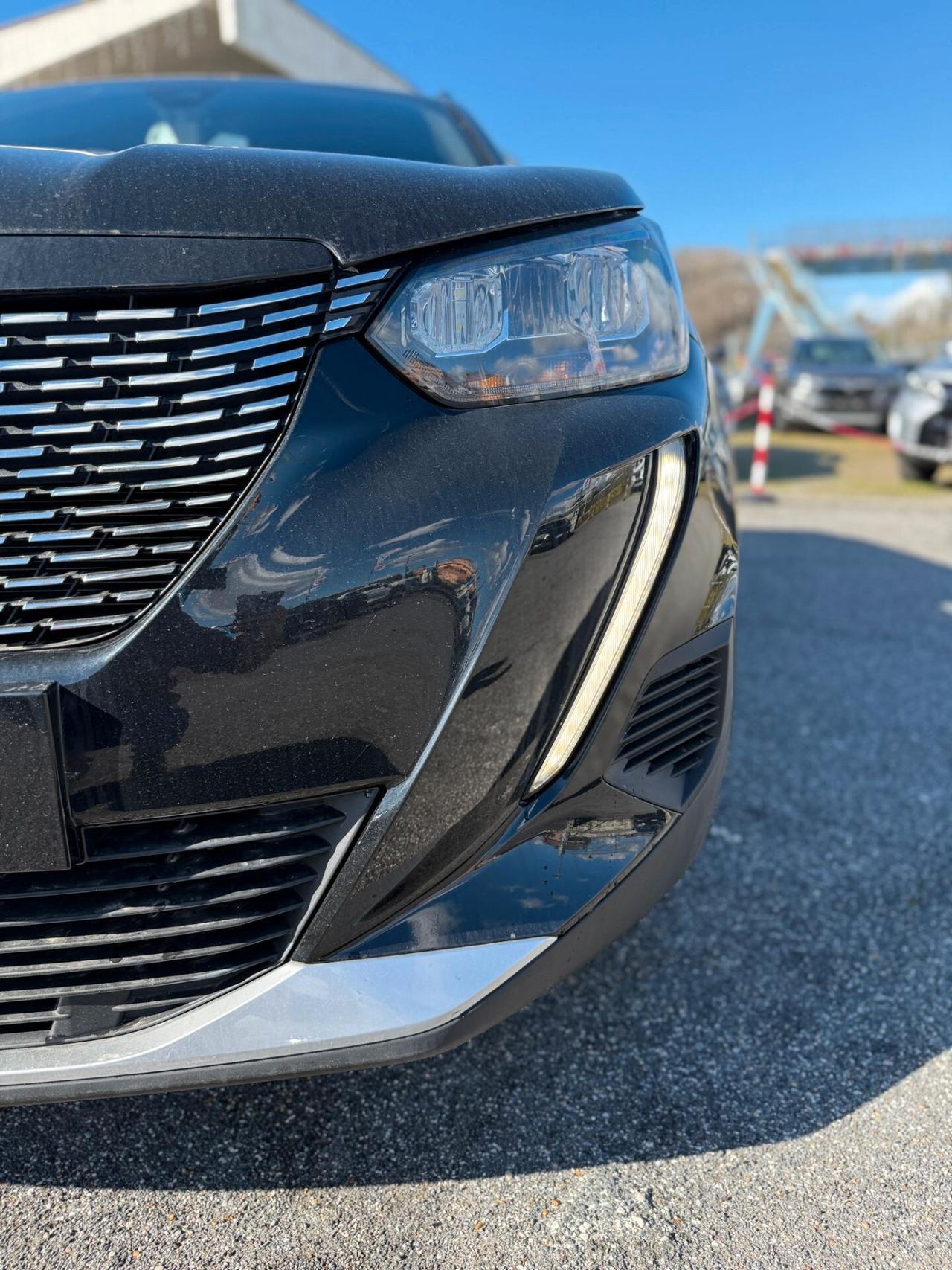 Peugeot 2008 BlueHDi 130 S&S EAT8 Allure