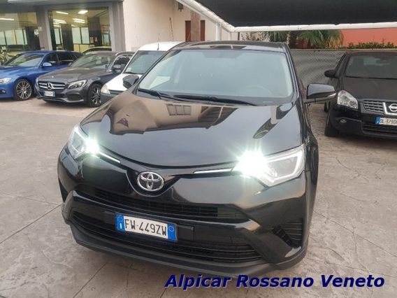 TOYOTA RAV 4 RAV4 2.0 D-4D 2WD Lounge
