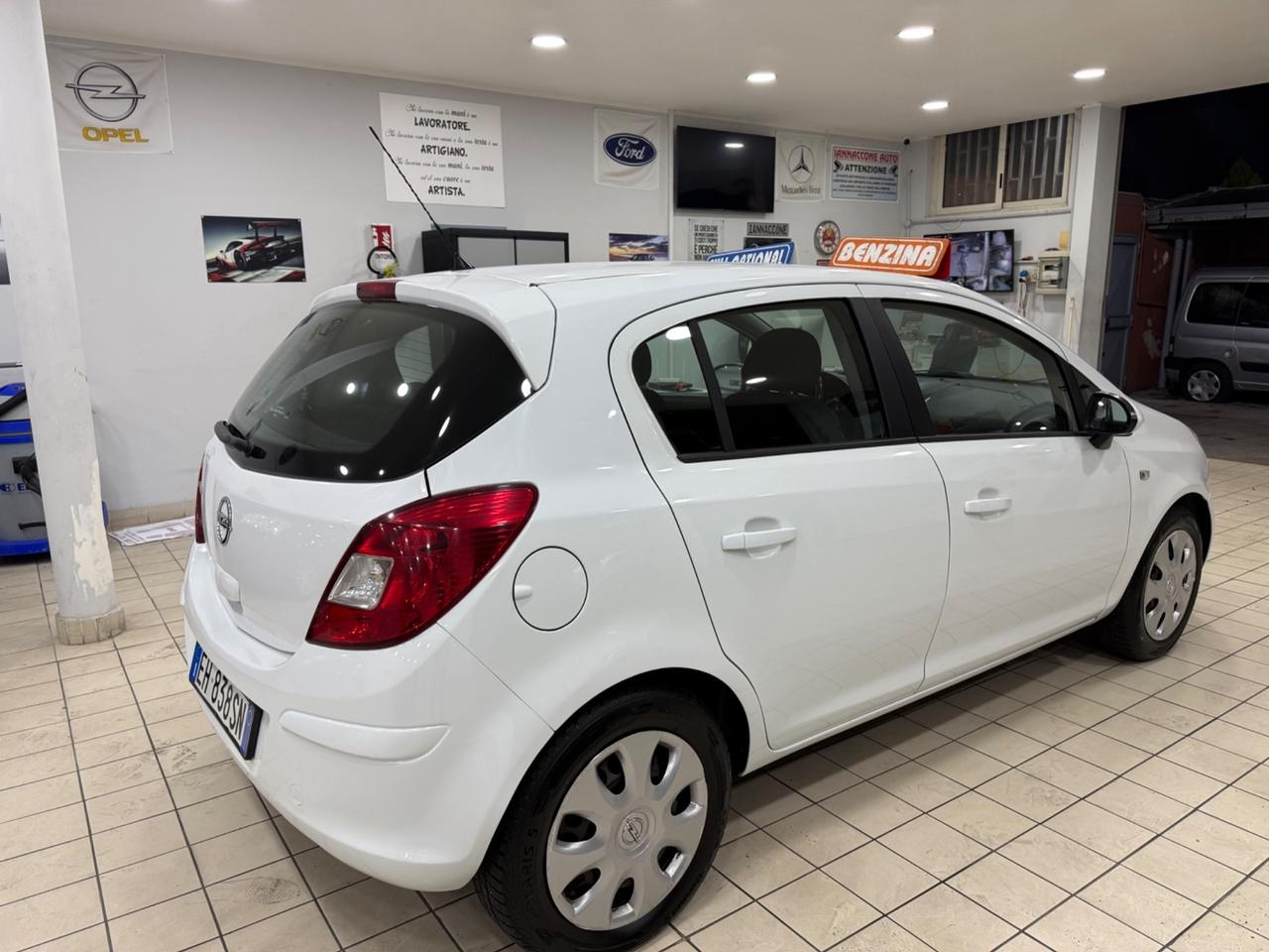 Opel Corsa 1.2 cosmo restyling nuova