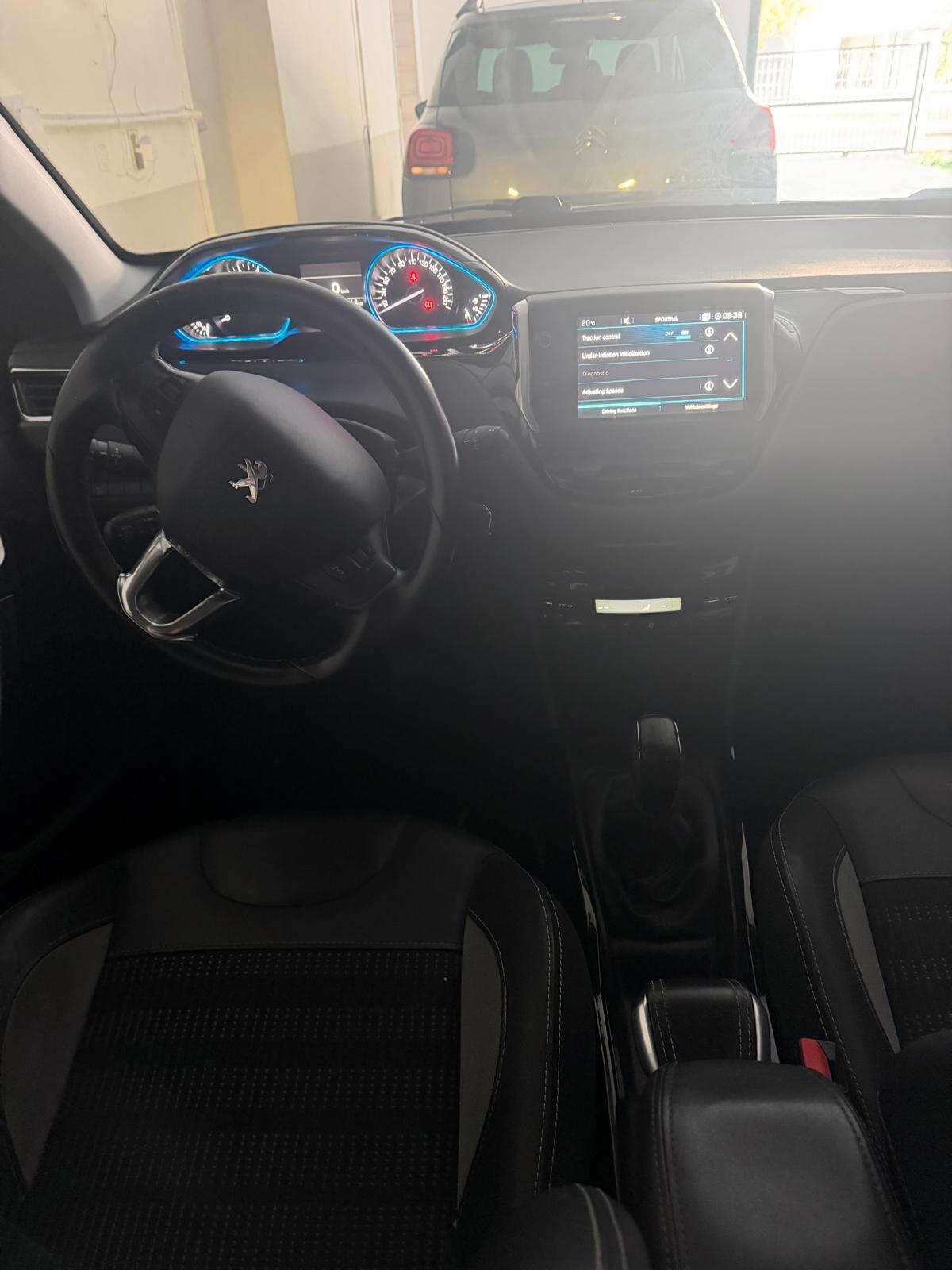Peugeot 2008 PureTech 82 Allure