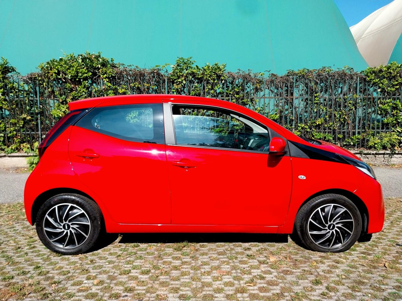 Toyota Aygo 1.0 5 porte x-play