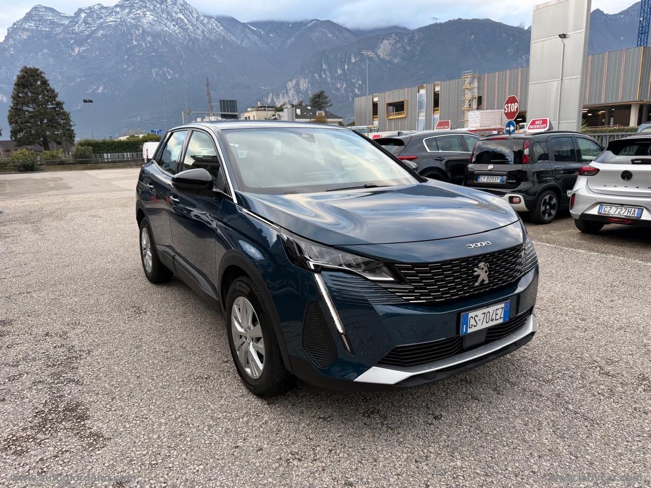 PEUGEOT 3008 Hybrid 136 e-DCS6 Allure