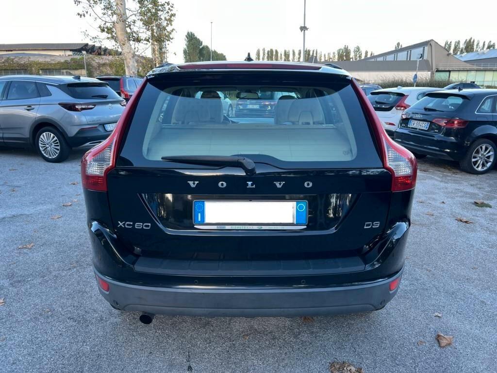 Volvo XC 60 XC60 D3 Geartronic Momentum