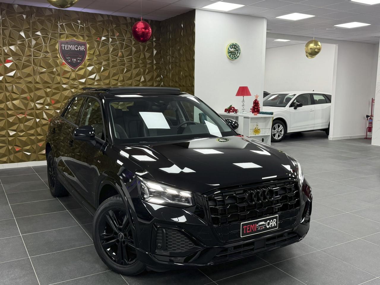 Audi Q2 30 TDI Identity Black S-LINE