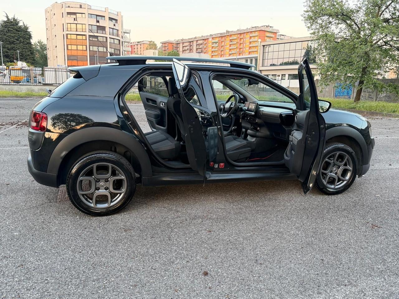 Citroen C4 Cactus PureTech 82 Shine