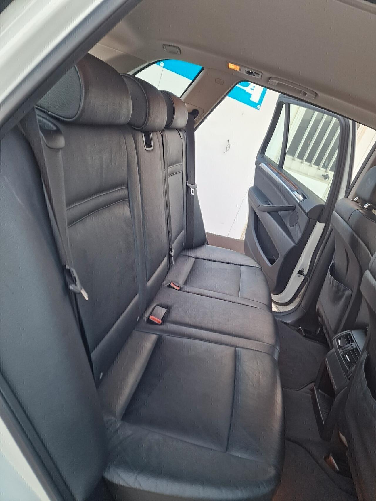 BMW X5 xDrive30d Futura - 2011