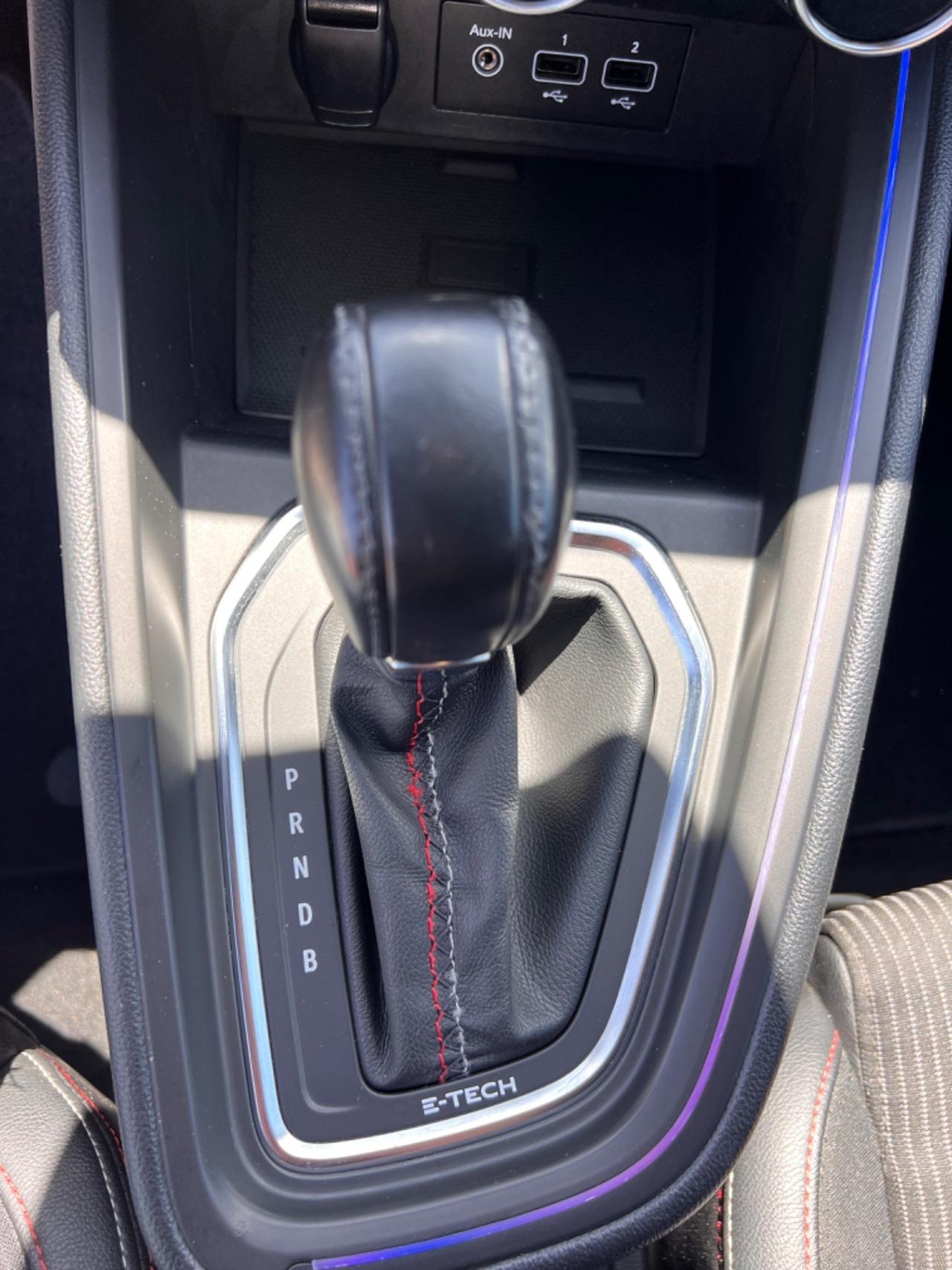 Renault Clio R-Line 1.6 Hybrid 140cv