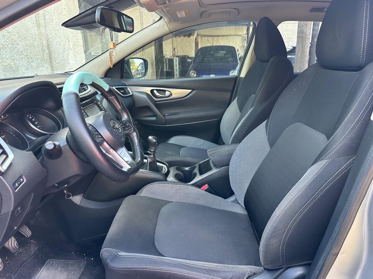 Nissan Qashqai 1.5 dCi N-Connecta