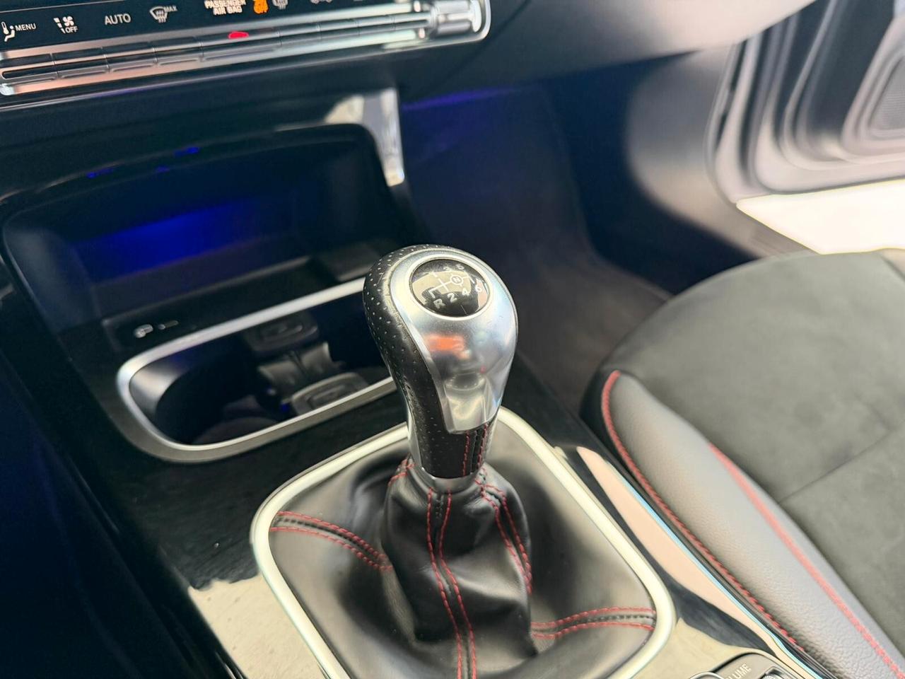 Mercedes-benz A 200 d Premium