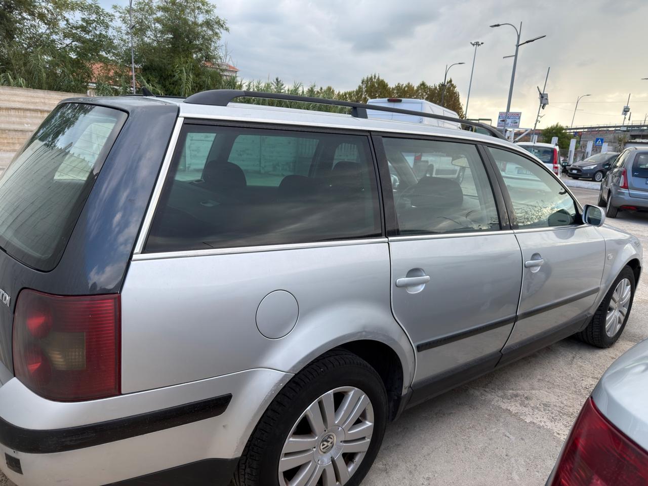 Volkswagen Passat 1.9 TDI/130 CV Var. Business