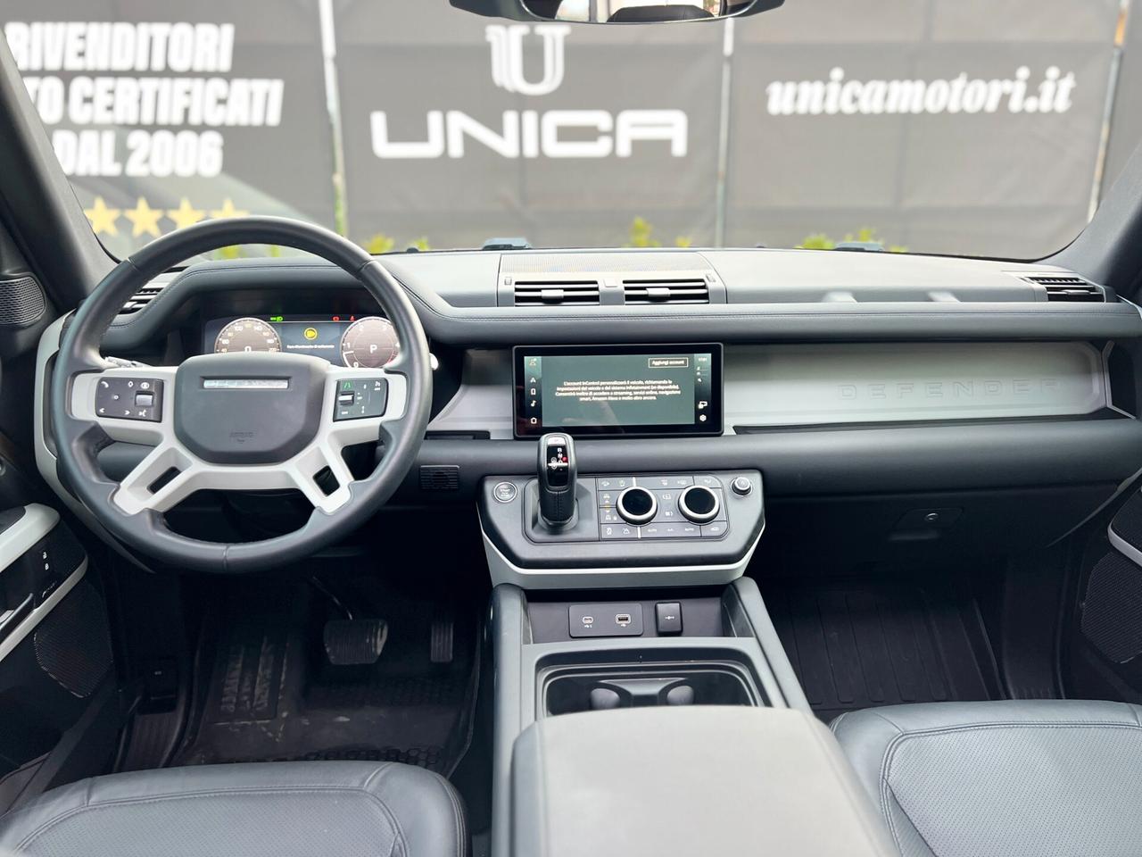 Land Rover Defender 110 3.0D I6 300 CV AWD Auto X-Dynamic HSE