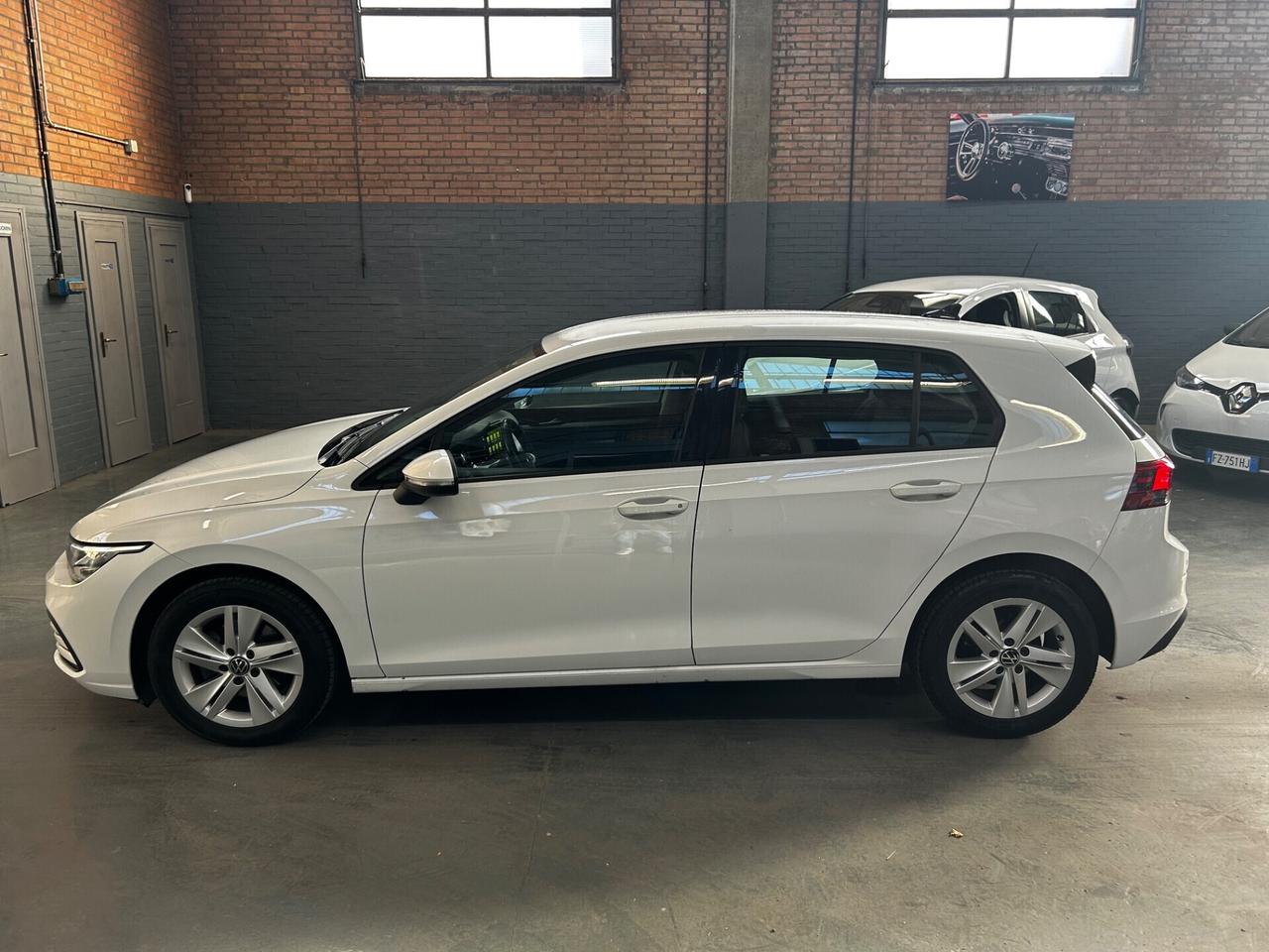 Volkswagen Golf 1.5 TGI DSG Life neopatentati
