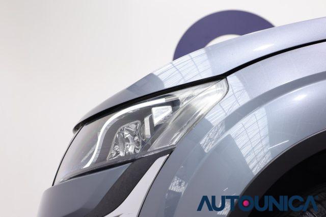 MAHINDRA XUV500 2.2 16V FWD W10 FARI LED 7 POSTI FARI LED