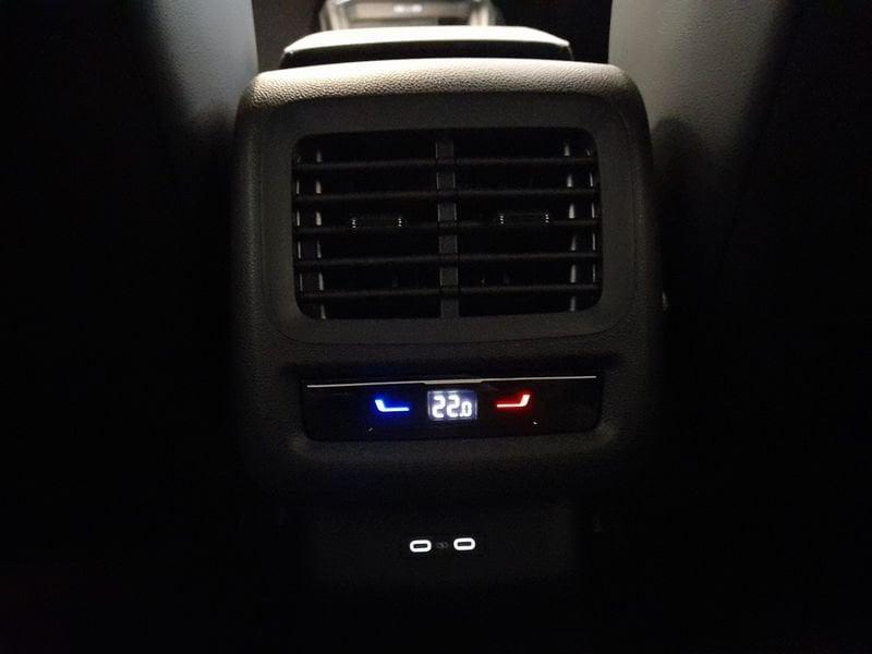 Volkswagen T-Roc 1.5 eTSI 110kW ACT R-Line DSG