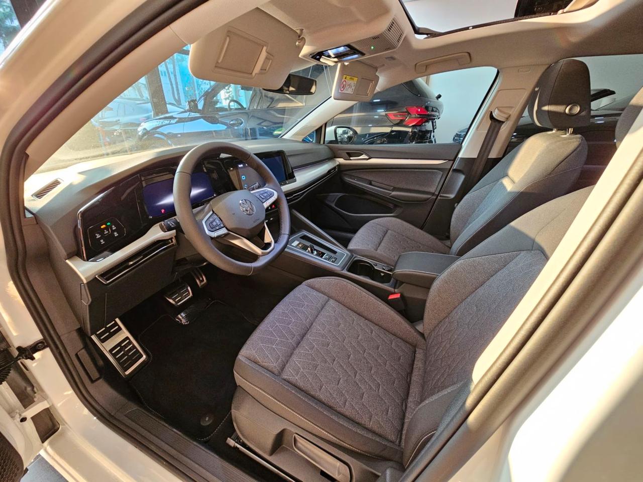 Volkswagen Golf ETSI MOVE LIFE C.16 Tetto Led Matrix Clima3Zone
