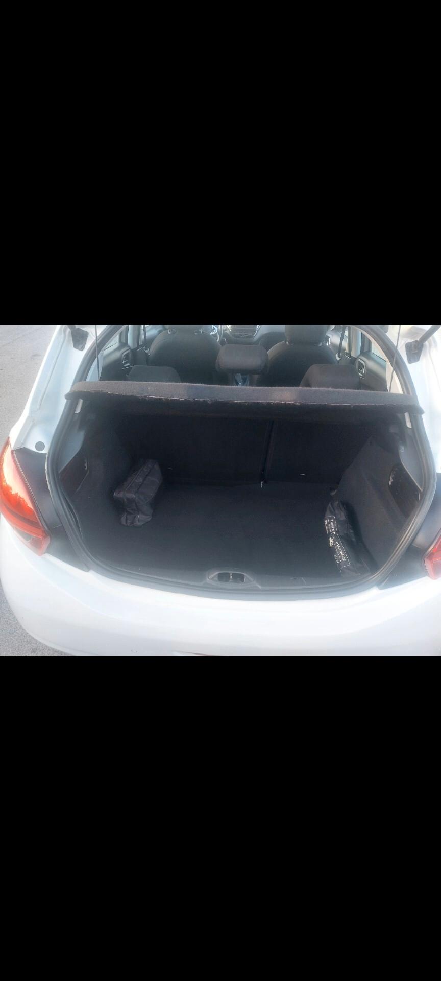 Peugeot 208 PureTech 82 5p. GPL Active