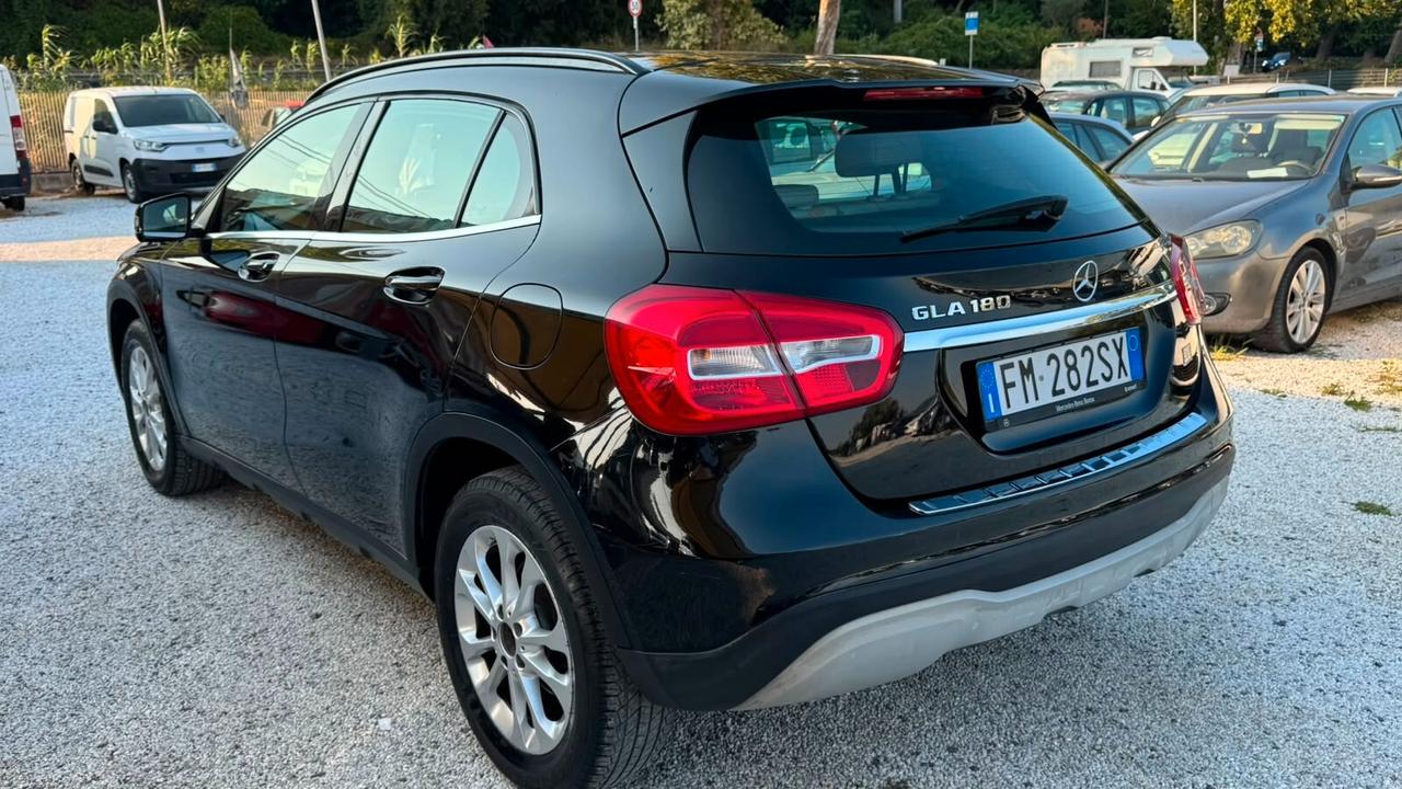 Mercedes-benz GLA 180 Premium