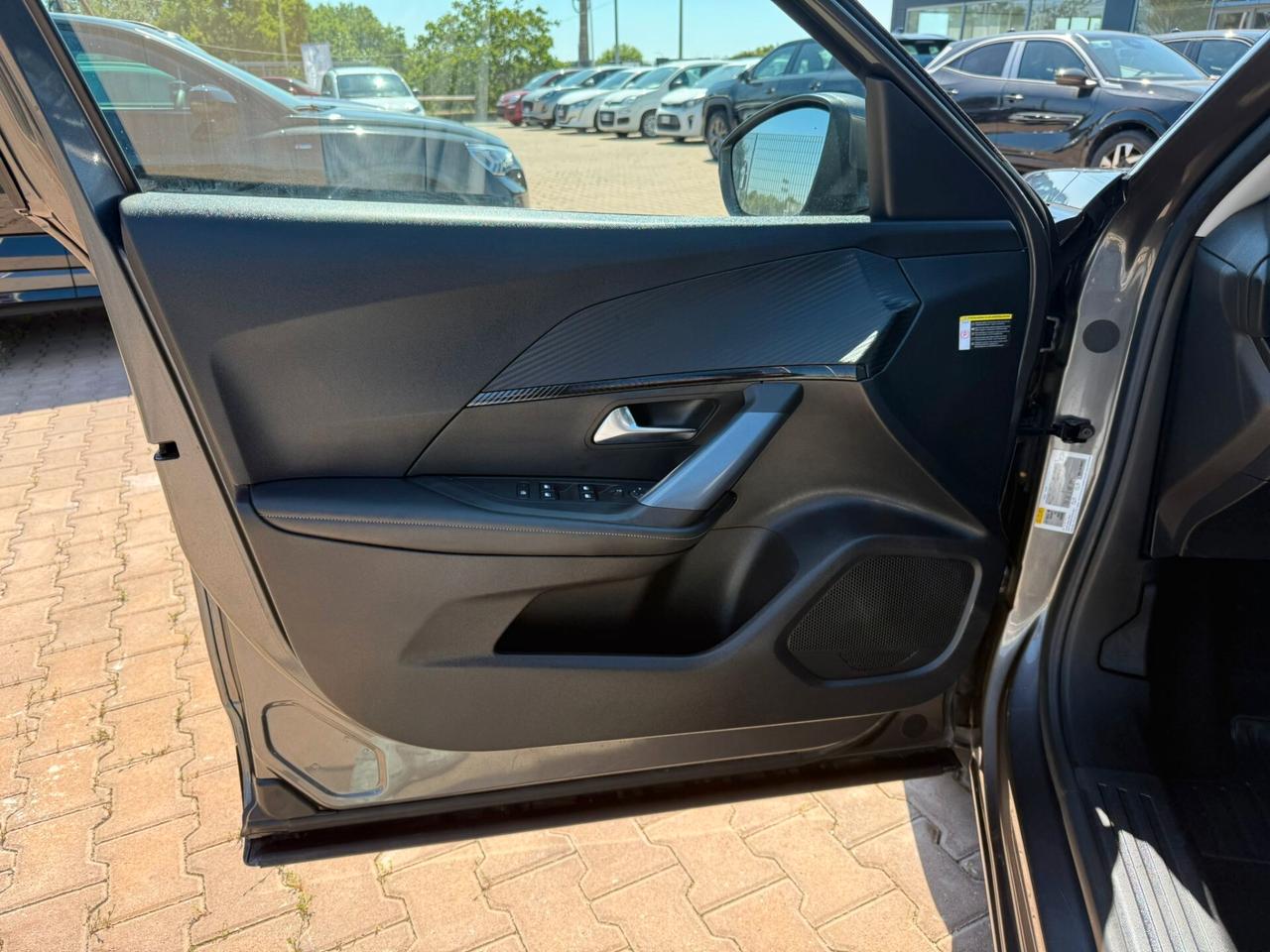 Peugeot 2008 PureTech 100 S&S Allure