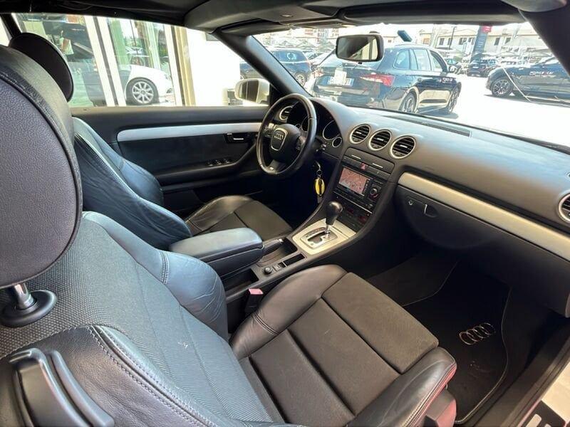 Audi A4 Cabrio 2.0 tdi *AUTOMATICA*