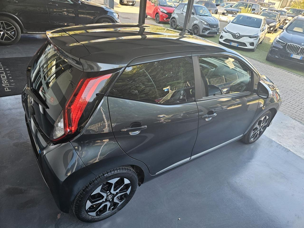 Toyota Aygo Connect 1.0 VVT-i 72 CV 5 porte x-fun MMT