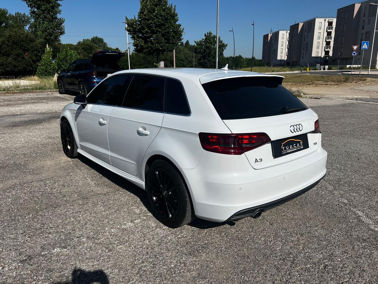 Audi A3 1.6 TDI Ambition #11389
