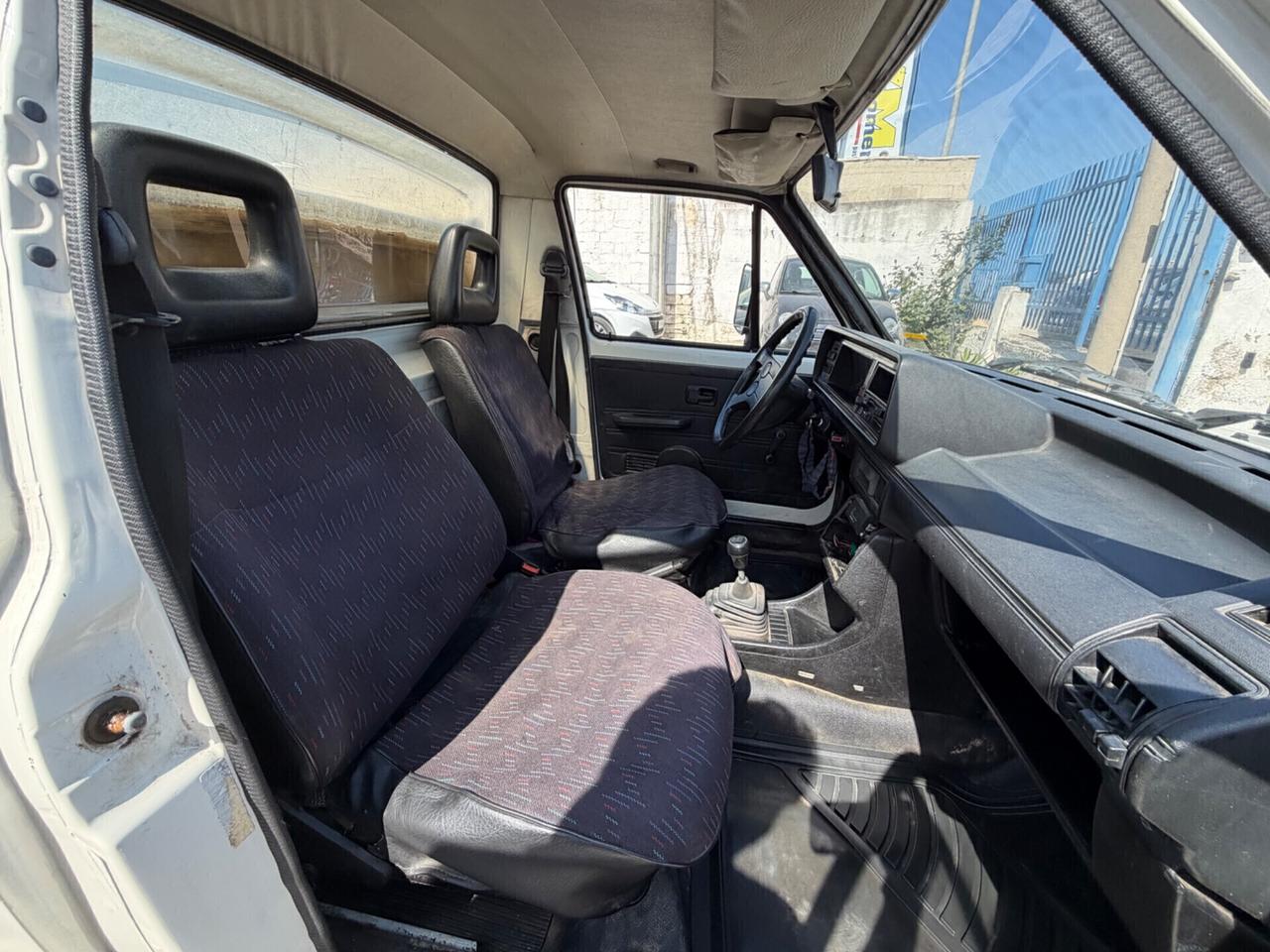 Volkswagen Caddy pick-up