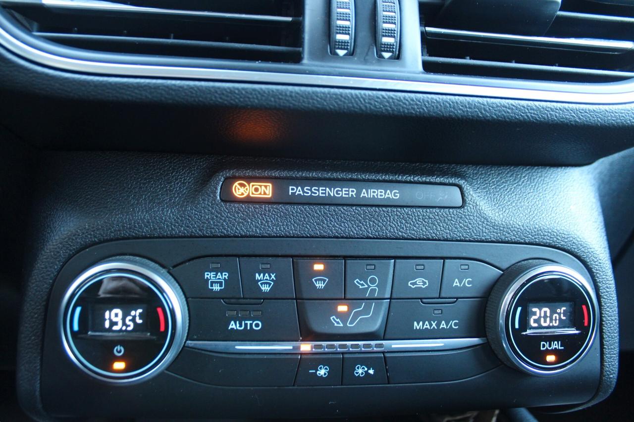 Ford Focus 1.5 EcoBlue 120 CV 5p. Titanium