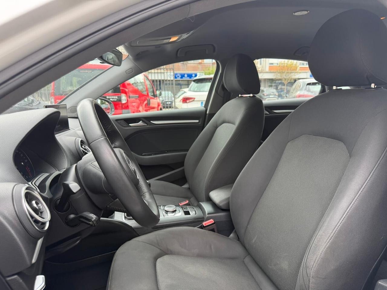 Audi A3 Sedan 30 TDI Admired