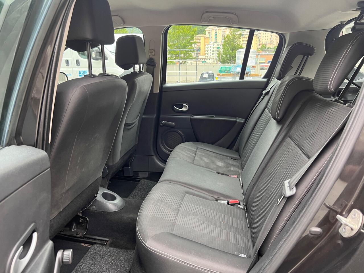 Renault Clio 1.2 16V 5 porte Luxe