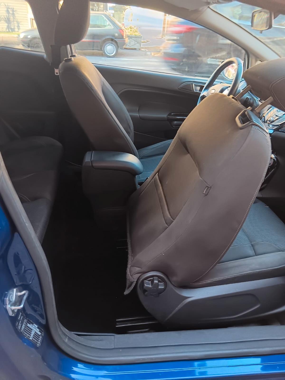 Ford Fiesta 1.5 TDCi 75CV 3 porte Titanium